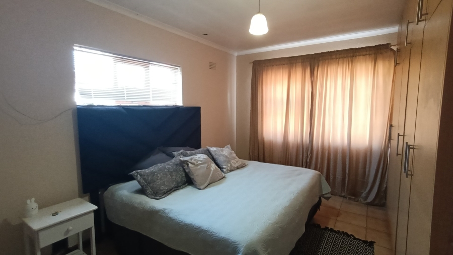 3 Bedroom Property for Sale in Voelvlei Western Cape